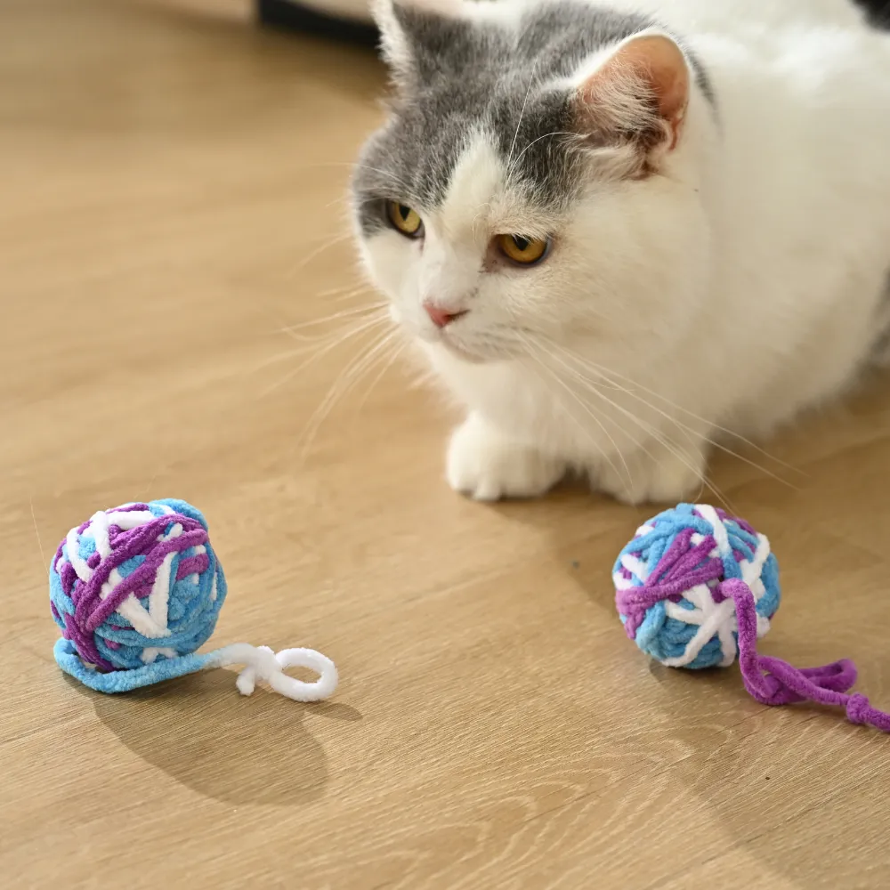 Colorful lovely Cat Ball Toy (Set of 2)