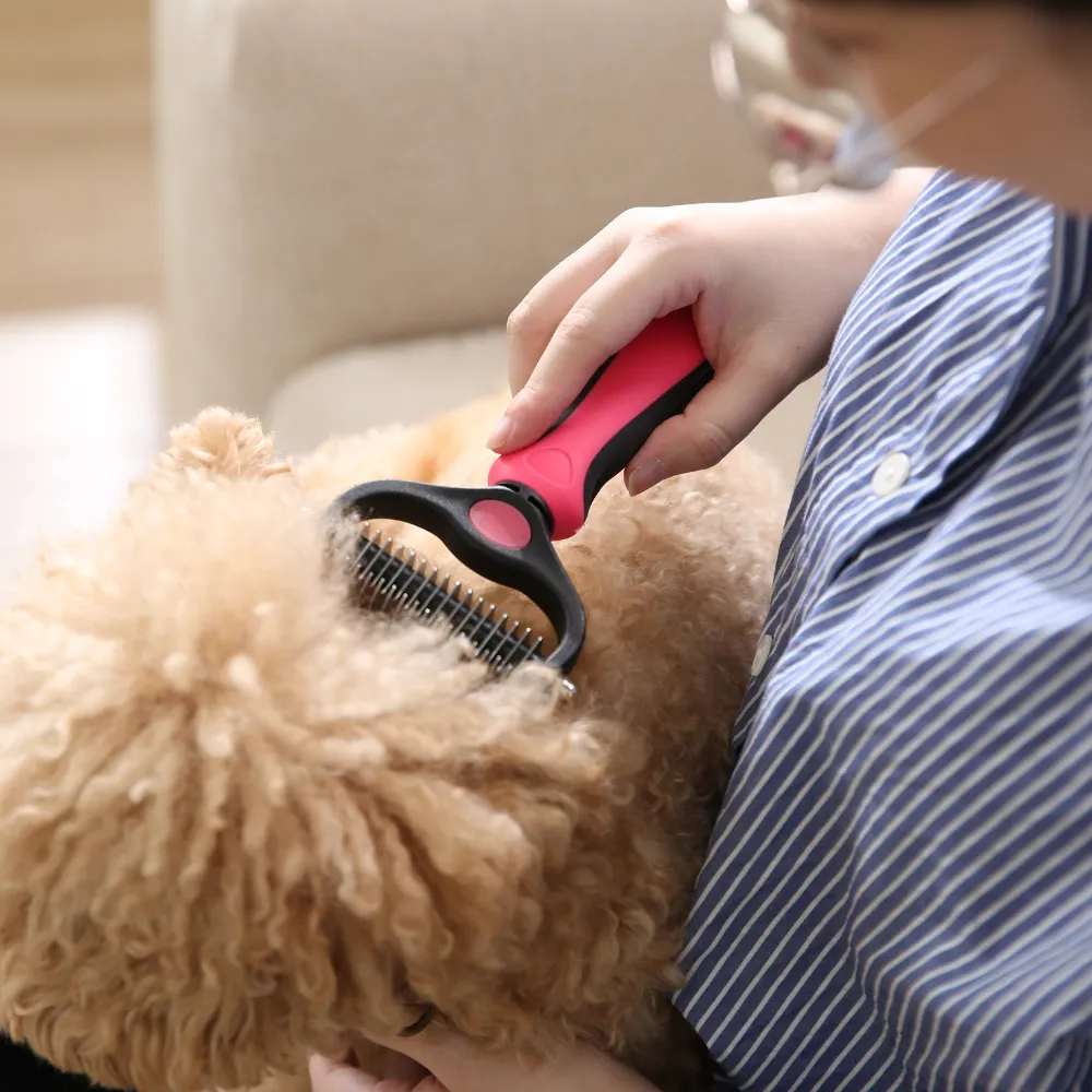 Pet Grooming Brush